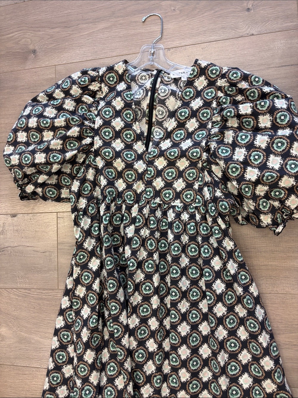 Hunter Bell puff sleeve  Maxi Dress L - Picture 2 of 8